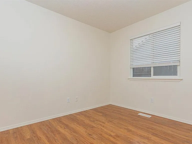 7034 E Canterbury Ln — Photo 8