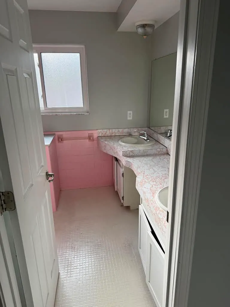 3 bed, 2600 sqft, $2,600 — Photo 4