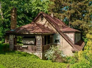 7 Harwood Ln #2, East Rochester, NY 14445