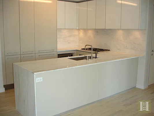 Rented by Halstead Real Estate | media 41