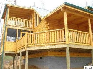 1908 Rhododendron Ln, Gatlinburg, TN 37738