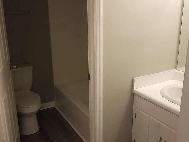 4 Lakeland Ct — Photo 4