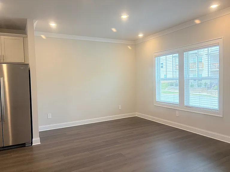 2756 Devon Vale St — Photo 7