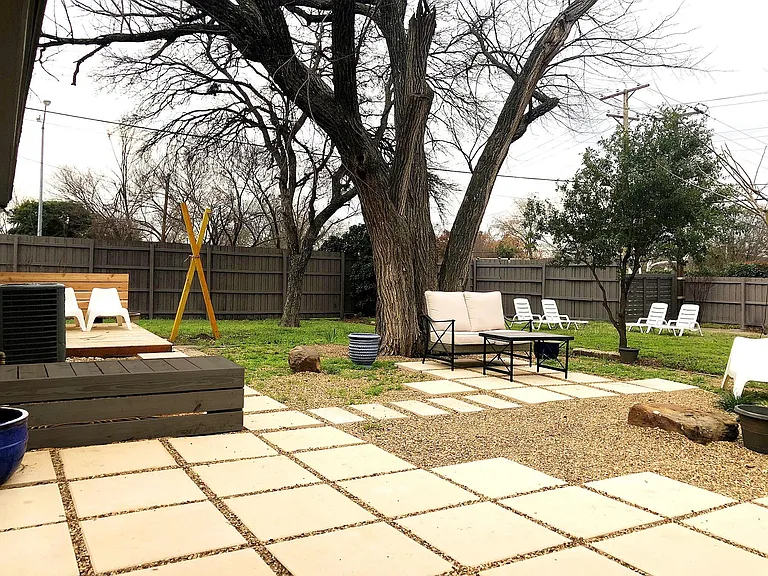 10807 Marsh Ln — Photo 14