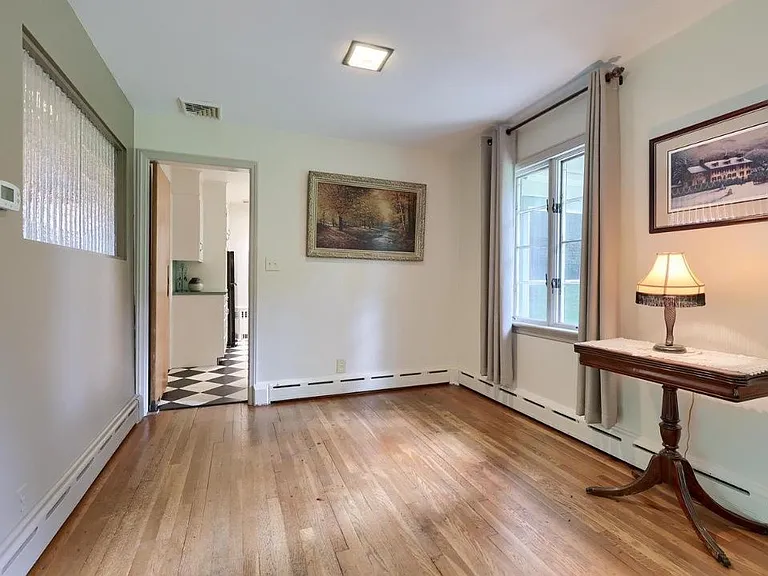 376 Arbor Rd — Photo 10
