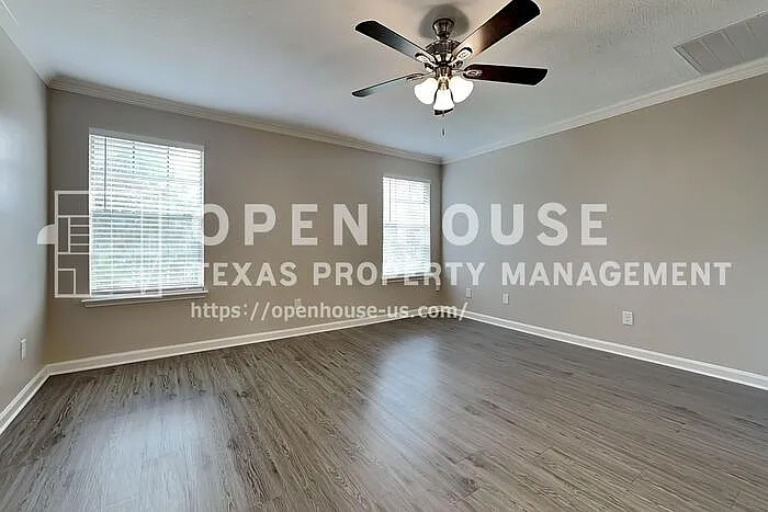 2203 Pincher Creek Dr — Photo 4