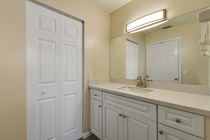 1475 Lake Mango Way — Photo 26