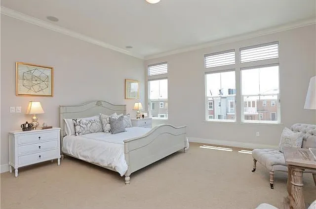 401 Derby Ave — Photo 12