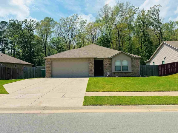 1202 Crossing Loop, Bryant, AR 72022