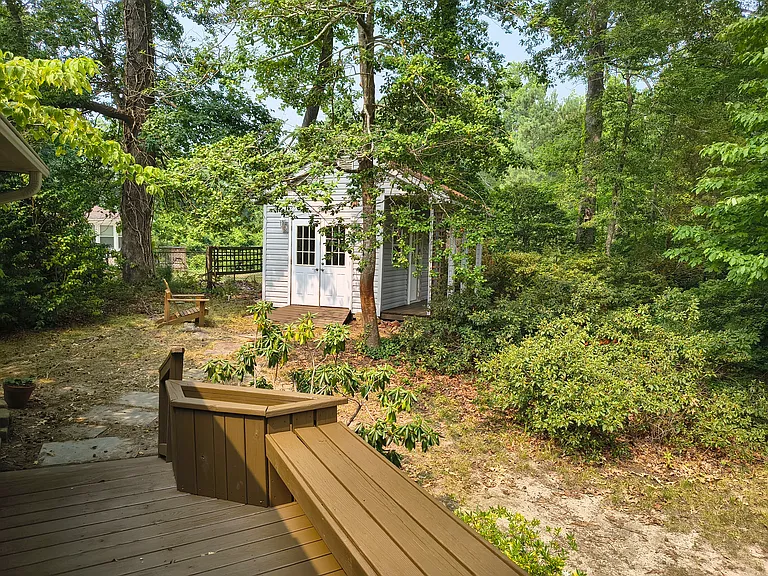 2409 Millwood Rd — Photo 4