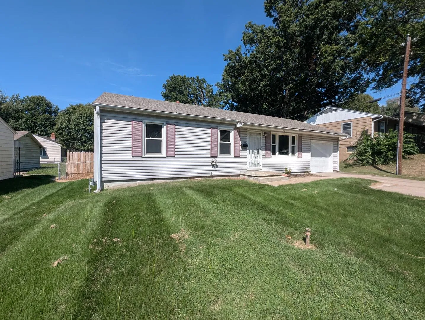 Remodeled 3-Bedroom Home in Saint Joseph with Spacious Yard & Attached Garage — Photo 2