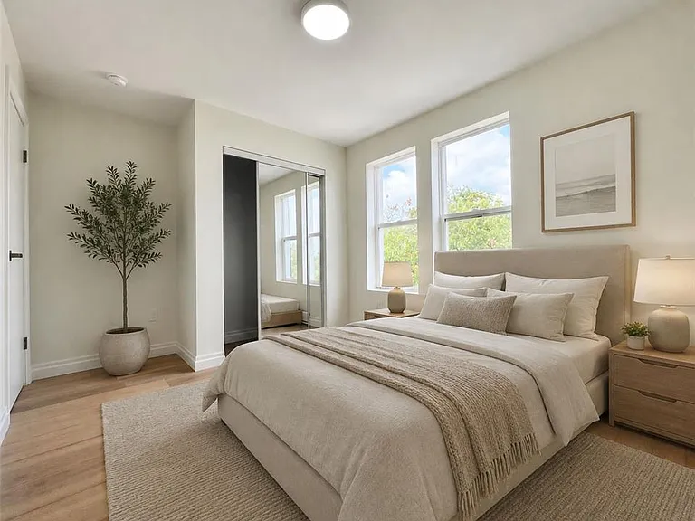 706 Marentette Ave #2 — Photo 6