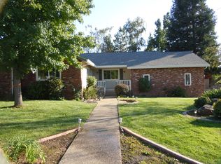 300 Oak Canyon Way, Folsom, CA