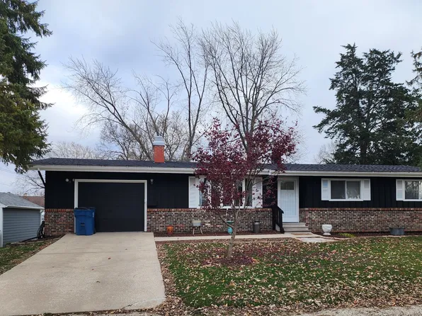 1114 Marcy St, Ottawa, IL 61350