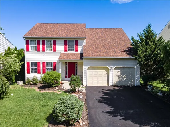 1950 Grigio Pl, Easton, PA 18045