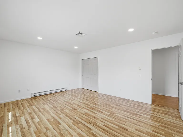 Bedroom #1