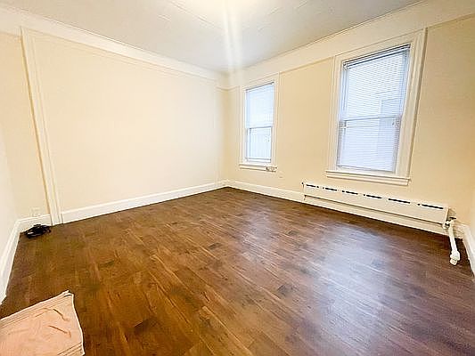 3rd image of 2823 43rd St