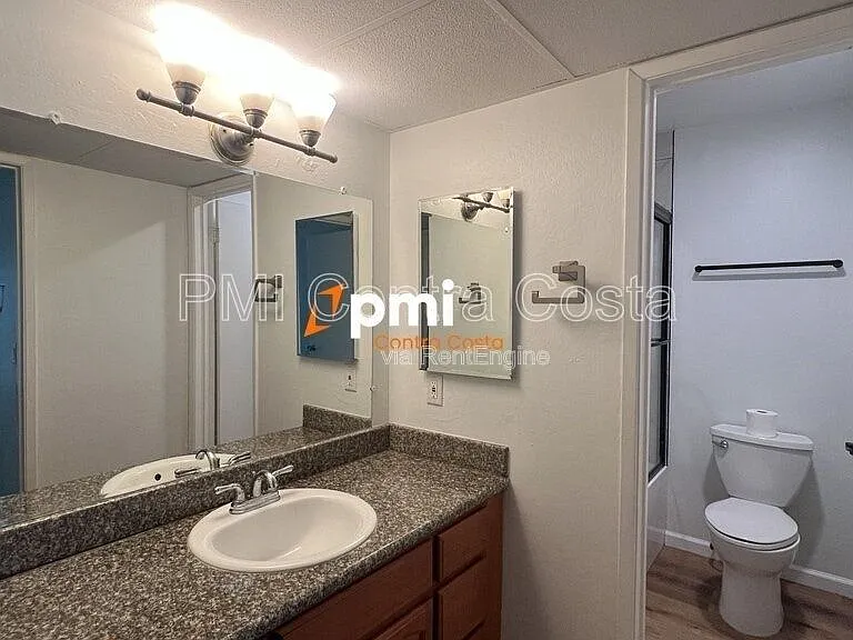 470 N Civic Dr #204 — Photo 12