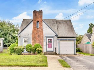 50 Omaha Blvd, Warwick, RI 02889