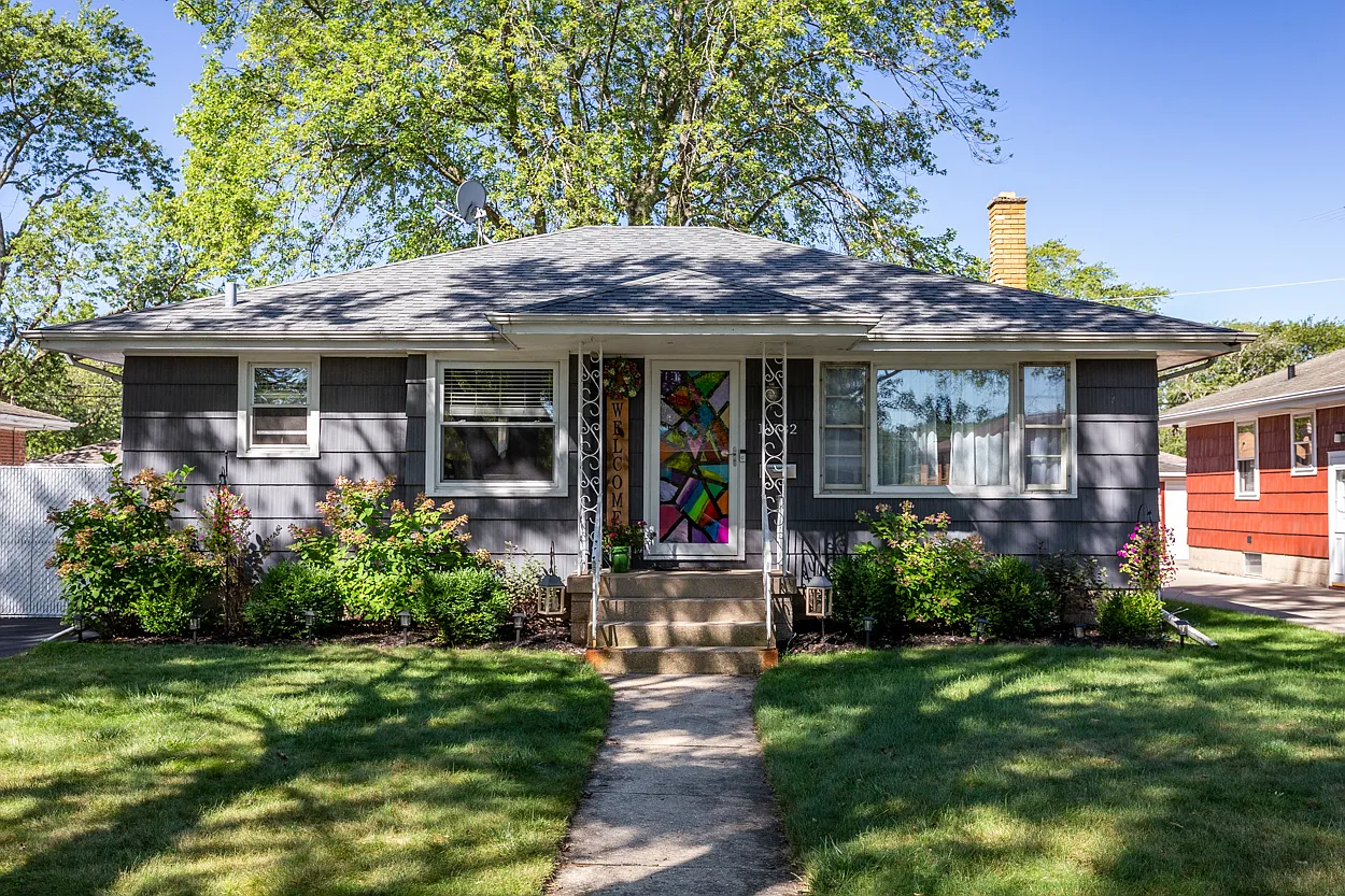 18732 Bernadine St photo 1