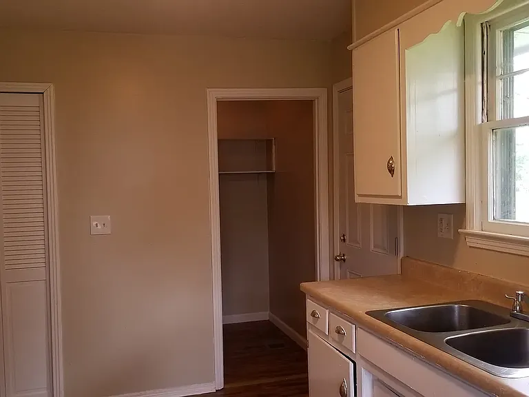 4903 De Priest Ct — Photo 10