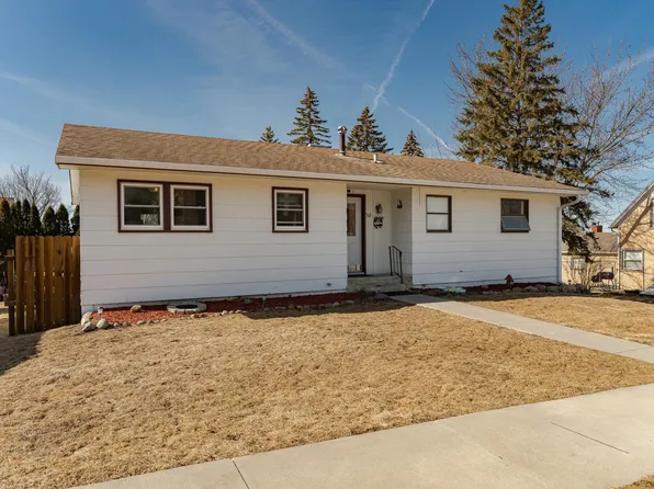 568 East Ave, Zumbrota, MN 55992