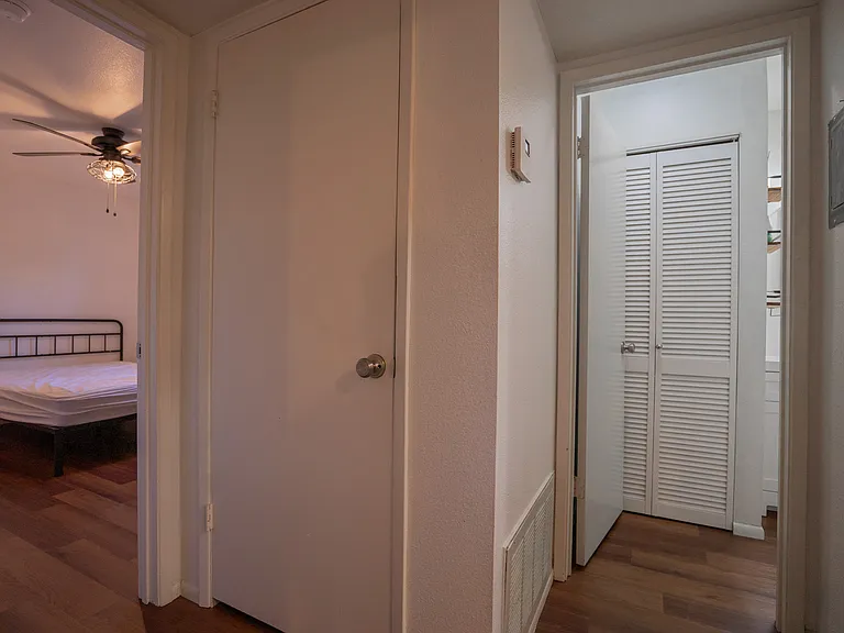 5135 N 10th St #7 — Photo 12