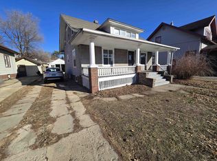 2112 Charles St, Rockford, IL 61104