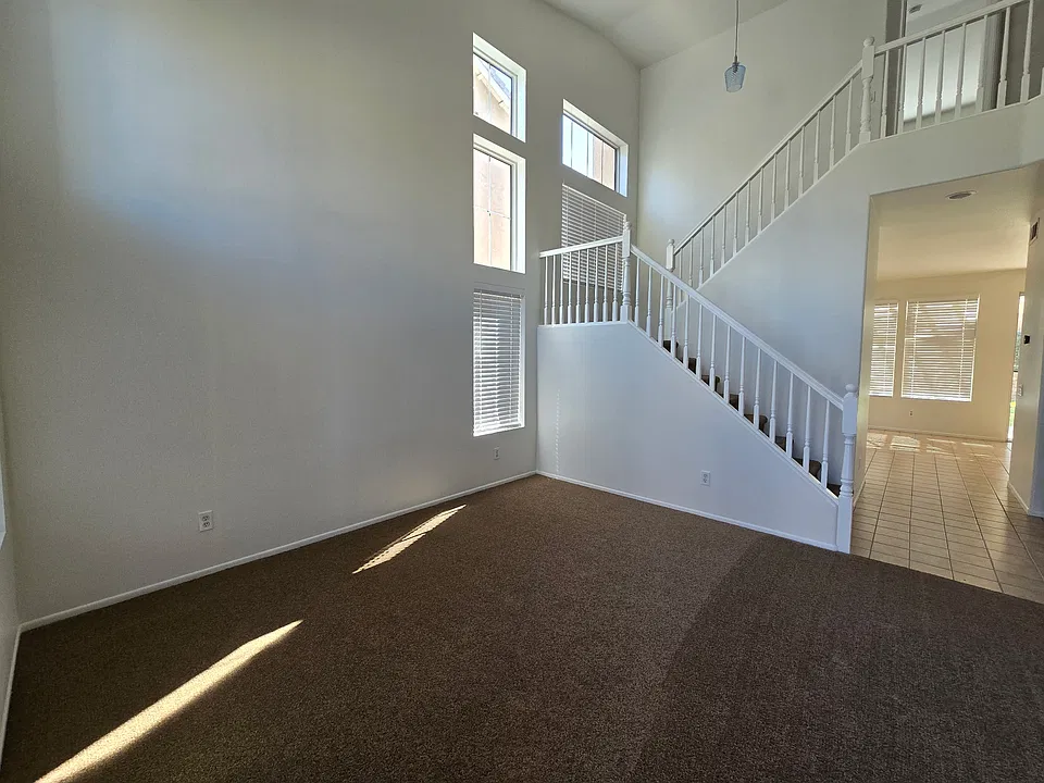 1222 Mirasol Ln