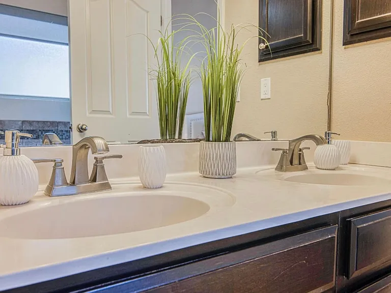 7413 Red Cedar Dr — Photo 65