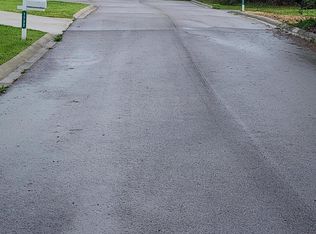 7810 River Rd E, Battle Creek, MI 49014