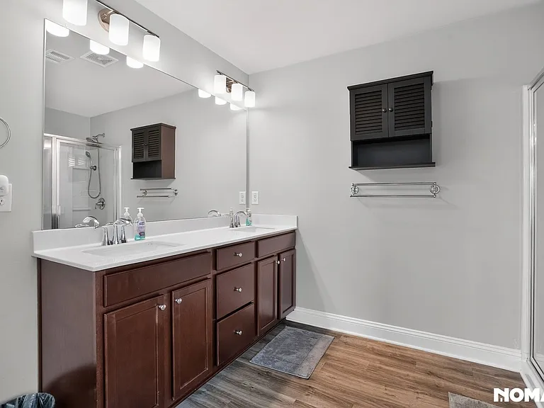 2560 Centennial Cv — Photo 26