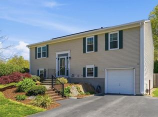 23 Moss Ln, Coventry, RI 02816