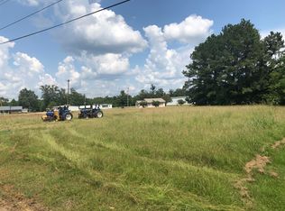 Mill Rd, Columbus, MS 39702