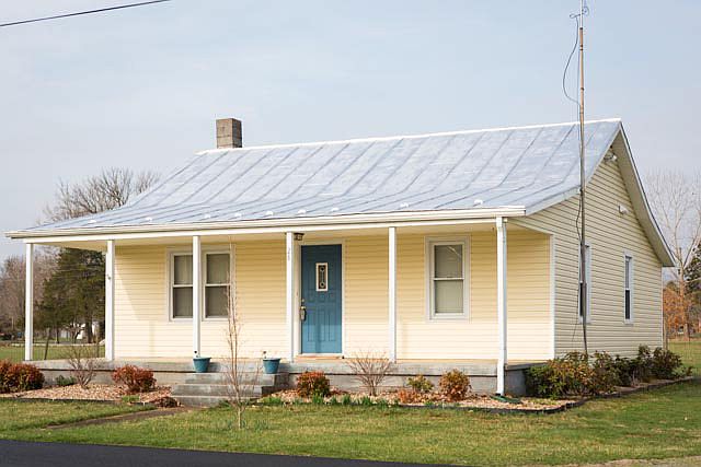 1st image of 28 Kelley Ln