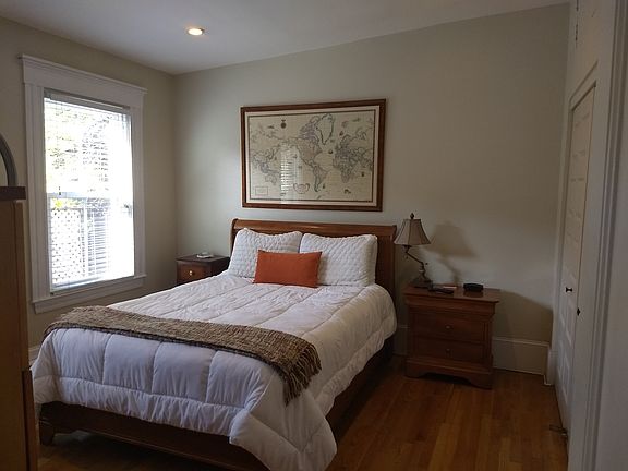 Bed, 3 closets & storage