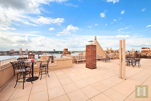 Sold by Halstead Real Estate | media 4