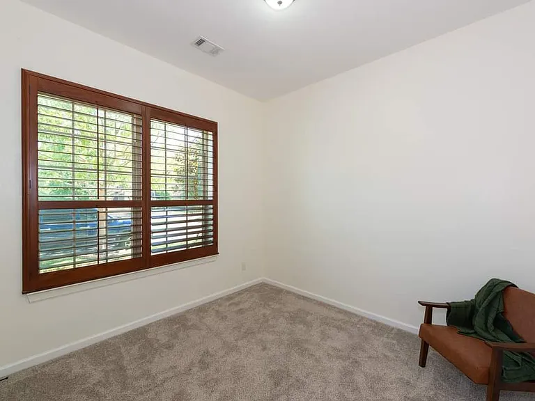 1008 Lone Ivory Trl — Photo 11