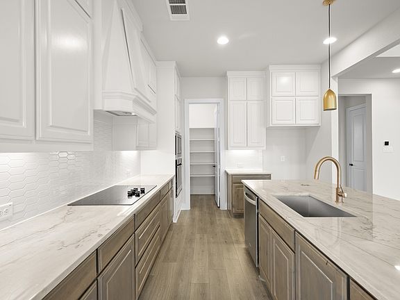 5th image of 5401 Rowlan Row