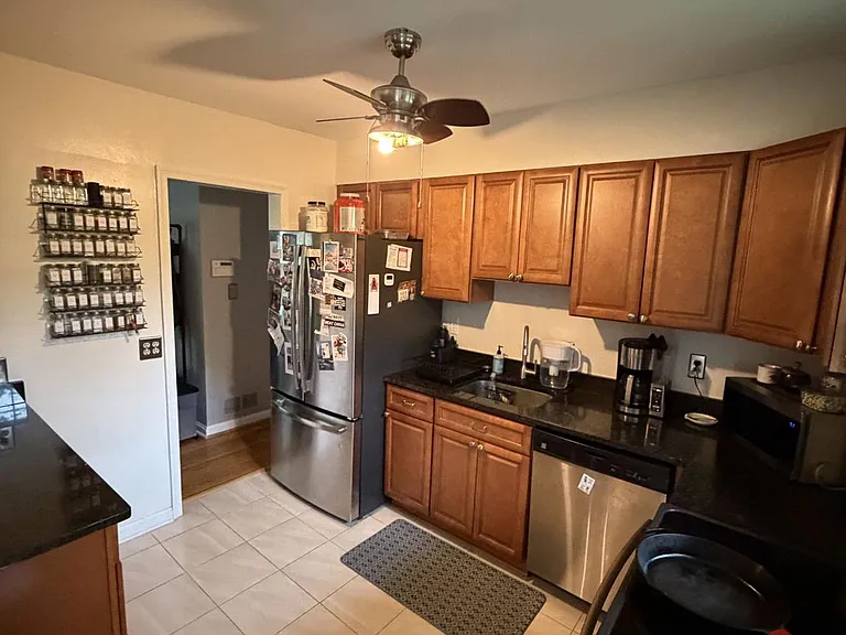 2349 N Early St — Photo 2