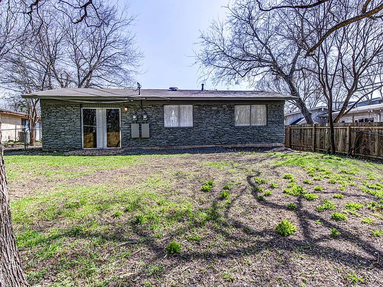 5706 Gloucester Ln — Photo 30