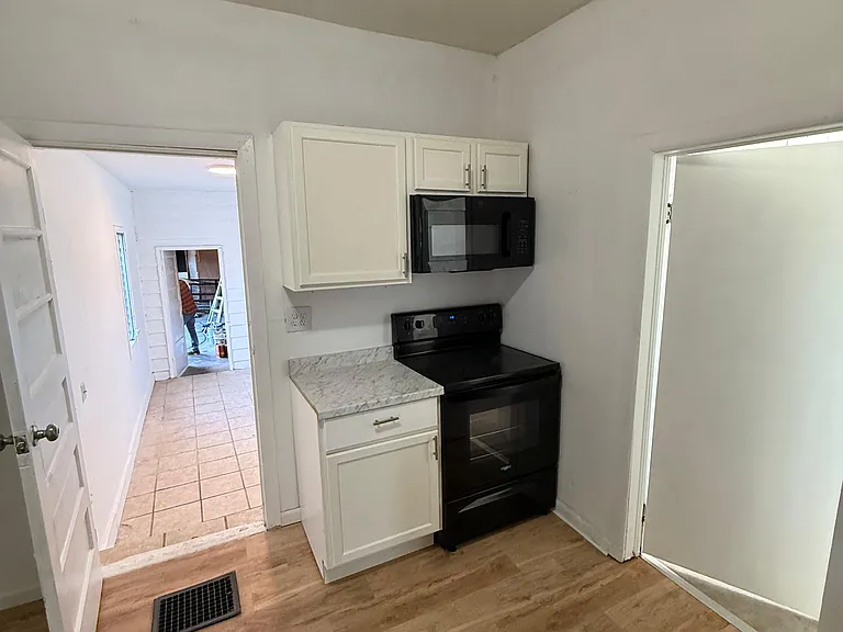 822 N Turner St — Photo 13