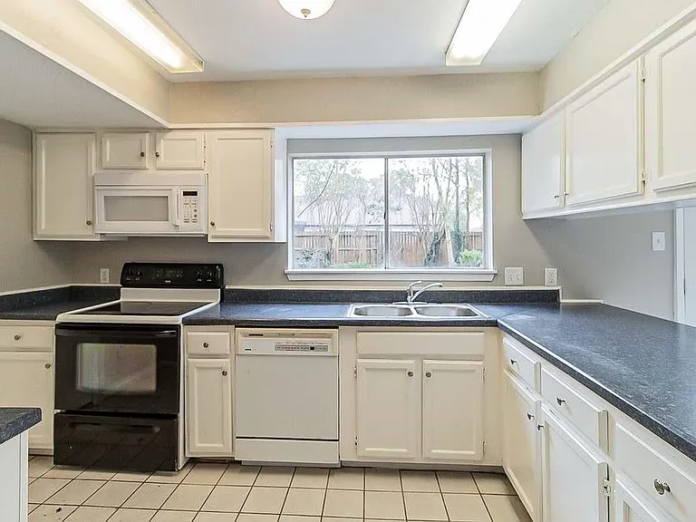 14410 Louetta Rd — Photo 10