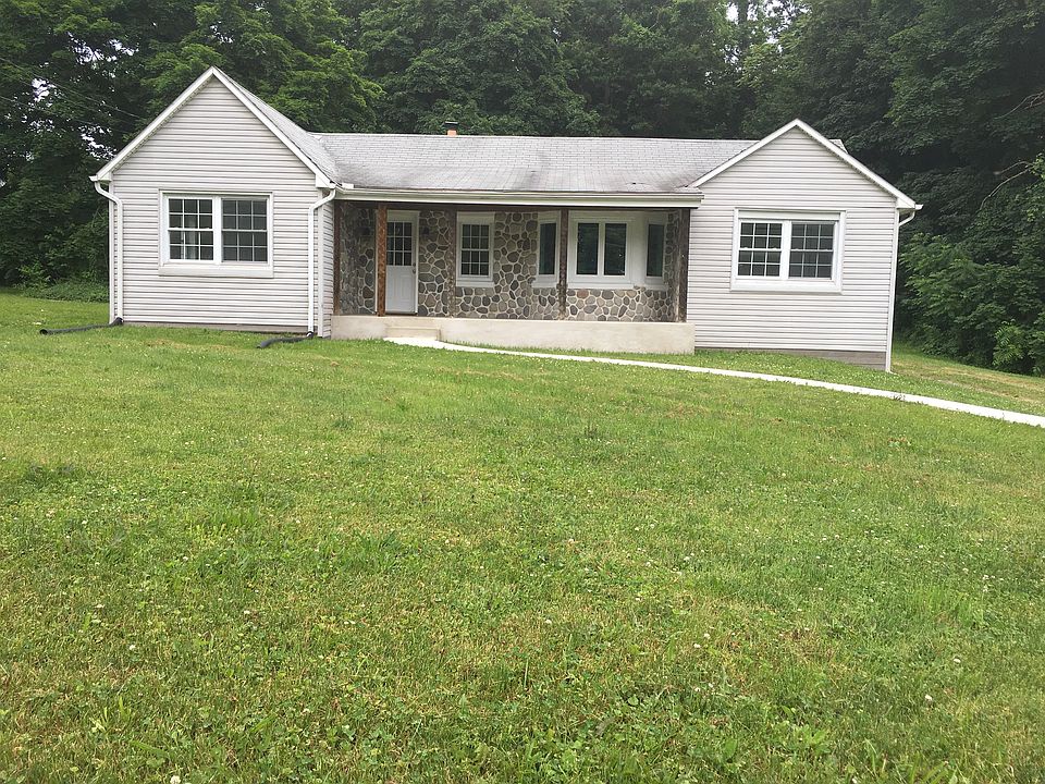 2nd image of 3280 York Haven Rd