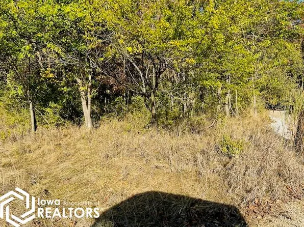 219 Hillcrest Rdg, Grinnell, IA 50171