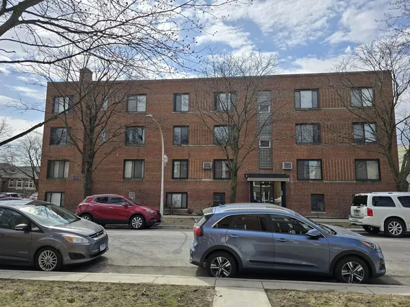 2843 W Arthur Ave #2W, Chicago, IL 60645