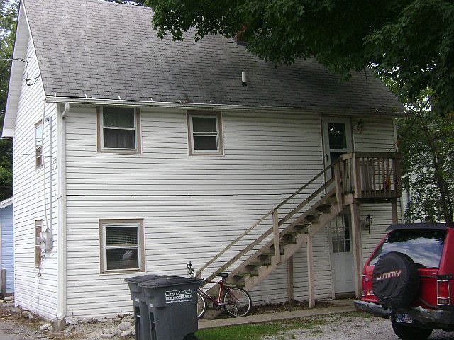 2nd image of 522 W Walnut St