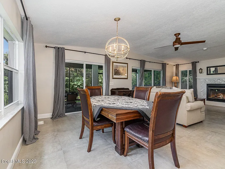 115 S Indian Cir — Photo 8
