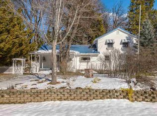 558 N Adams Dr, Mount Shasta, CA 96067