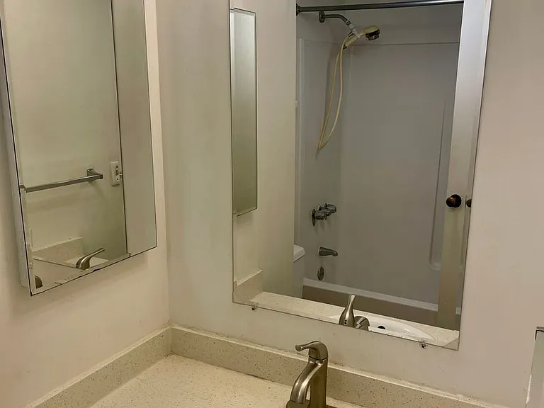 531 Hahaione St #2D — Photo 14
